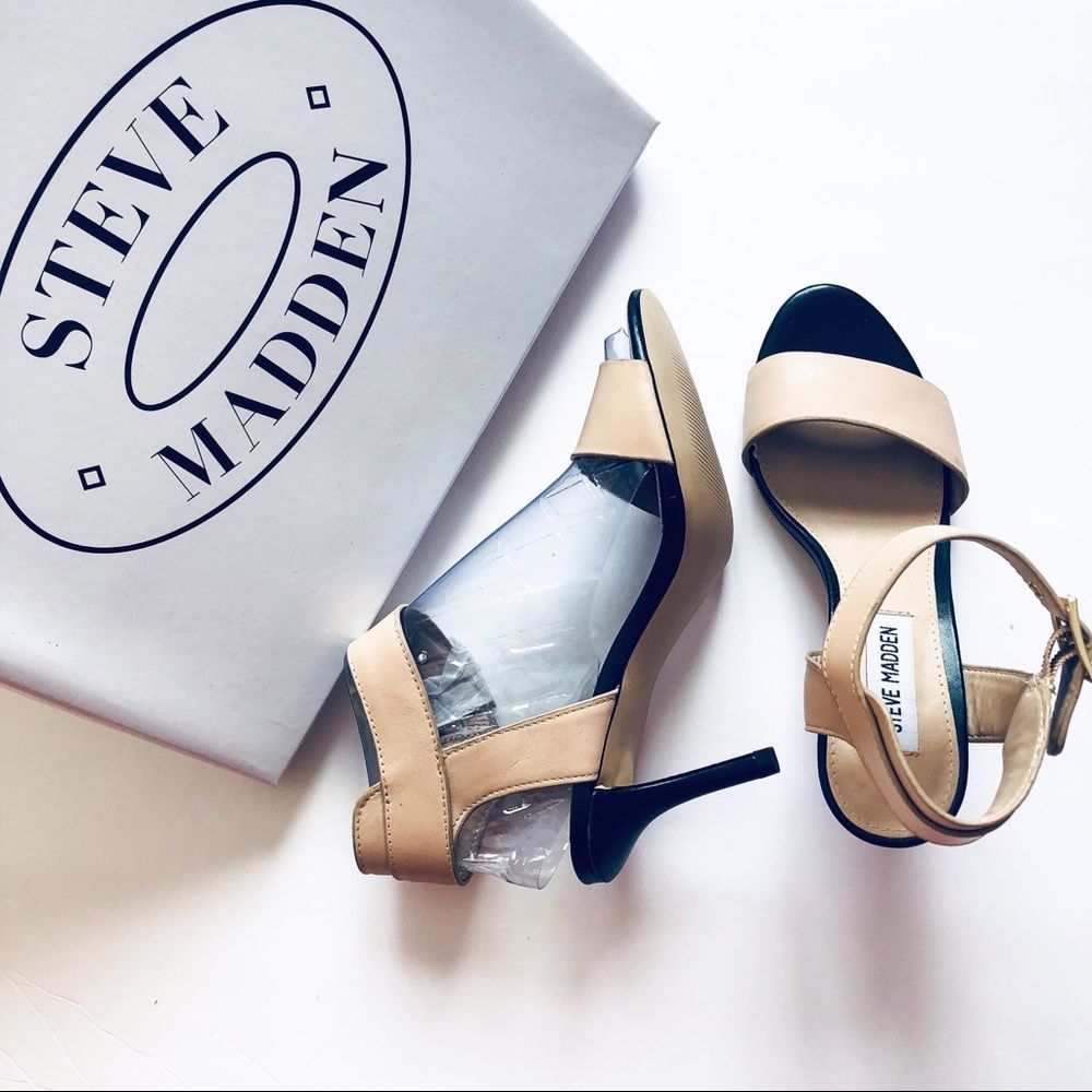 👡 Steve Madden Heels 👡 - Picture 2 of 6